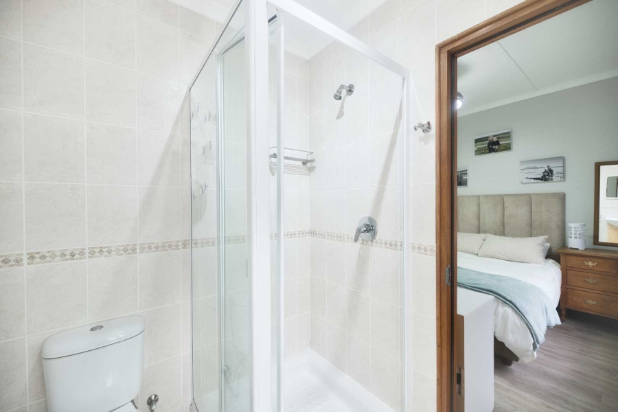 4 Bedroom Property for Sale in Voelklip Western Cape